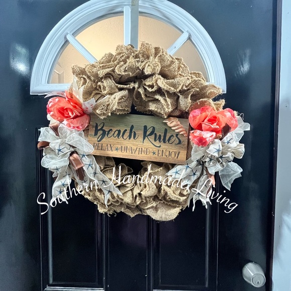 Beach Rules Wreath - Picture 4 of 4